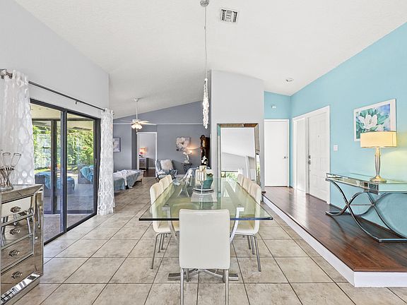 5th image of 21059 Rustlewood Avenue