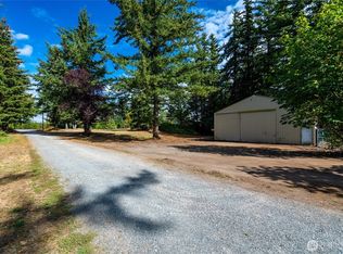 2033 E Pole Rd, Everson, WA 98247