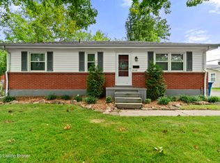 12110 Saint Clair Dr, Middletown, KY 40243