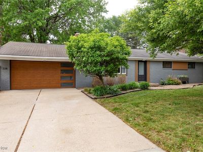 338 Applegrove St NE, North Canton, OH, 44720