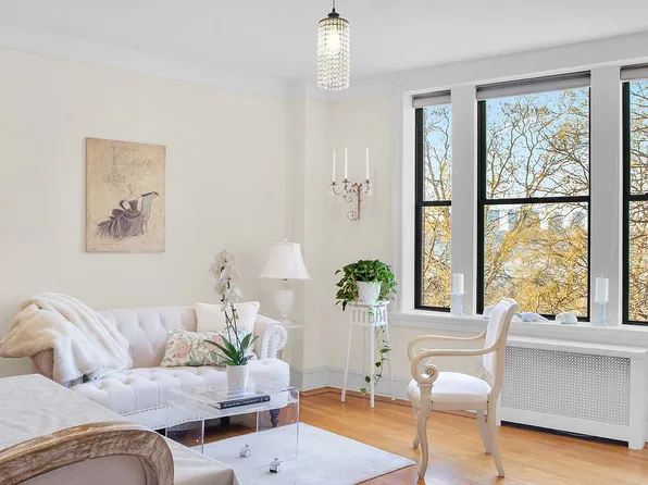 725 Riverside Dr APT 4D, New York, NY 10031