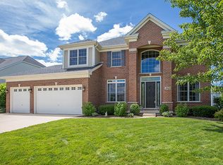 2053 Bartram Rd, North Aurora, IL 60542