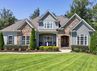 100 Morning Oaks Dr, Holly Springs, NC 27540