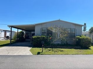 58 Bonny Shores Dr, Lakeland, FL 33801