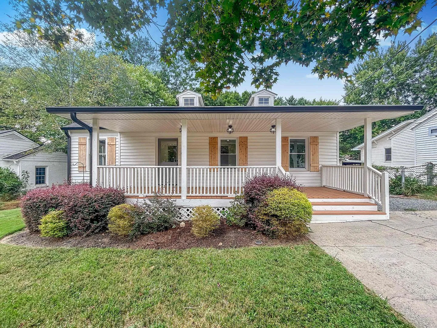 Modern Elegance Meets Southern Charm | Fully Renovated Marietta Home! — Photo 1