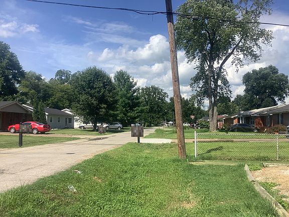 5th image of 1907 Sutton Dr