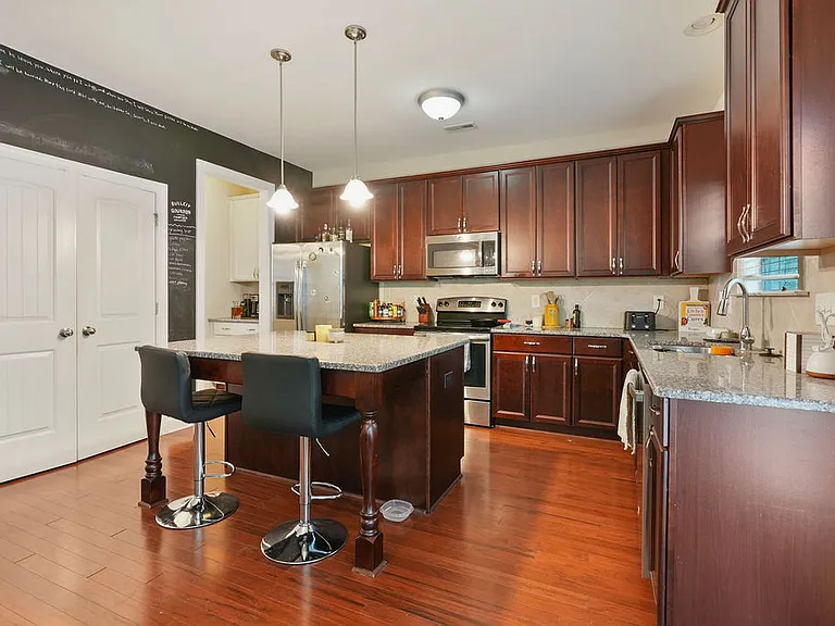 34 Coswell Ct — Photo 4