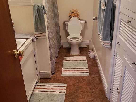 4th image of 724 Bonnabel Blvd