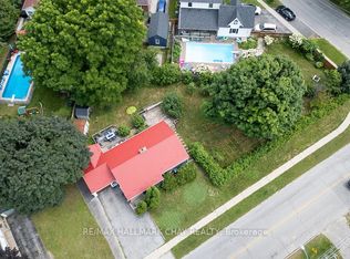 325 Innisfil St, Barrie, ON L4N3G4