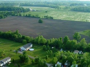 92 Whites Ln, Grand Isle, VT 05458