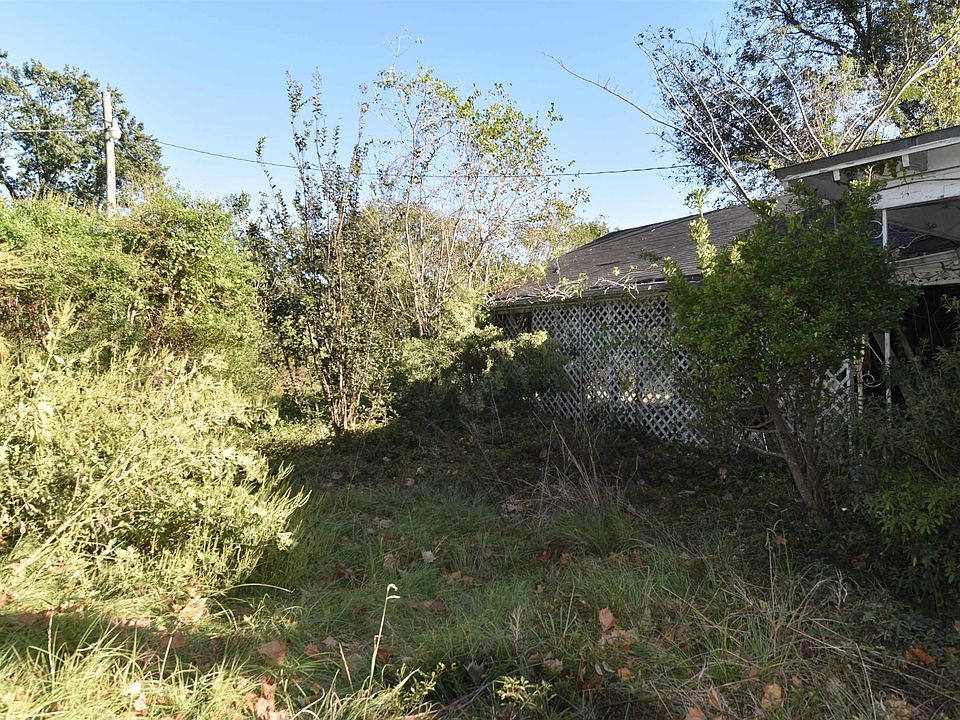 2nd image of 502 Charleston Dr