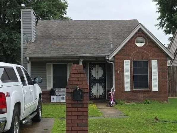 140 Meadowbrook Cir, Marion, AR 72364