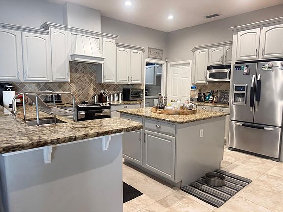 5th image of 840 Country Charm Cir
