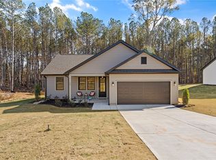 105 Big Woods Cir, Belton, SC 29627