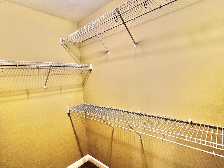 103 Vineyard Dr — Photo 15