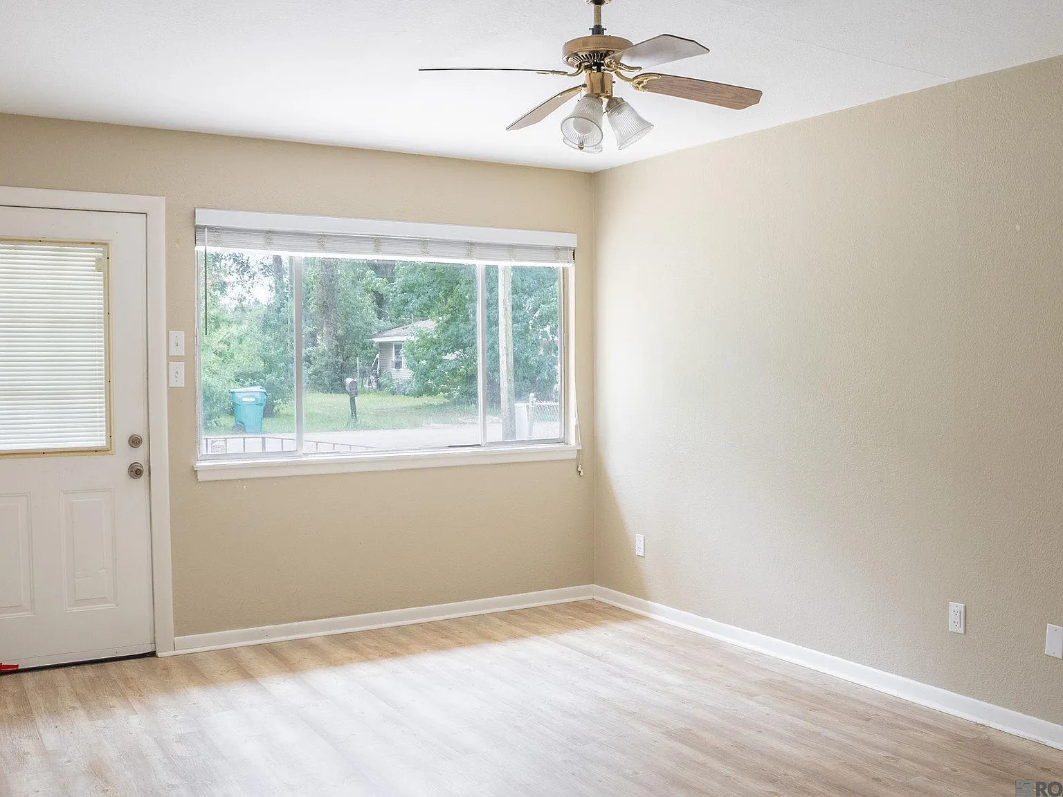 3 bed, 1429 sqft, $1,500 — Photo 4
