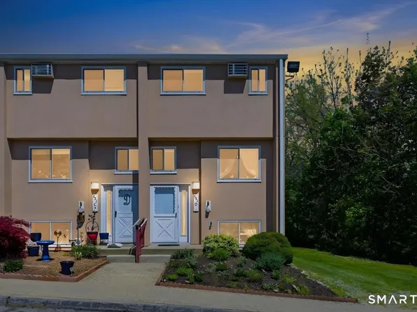 592 Shennecossett Road #D86, Groton, CT 06340