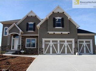 428 SE Mill Creek Dr, Lees Summit, MO 64062