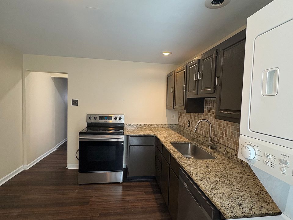 Updated kitchen with granite counter-top, dishwasher