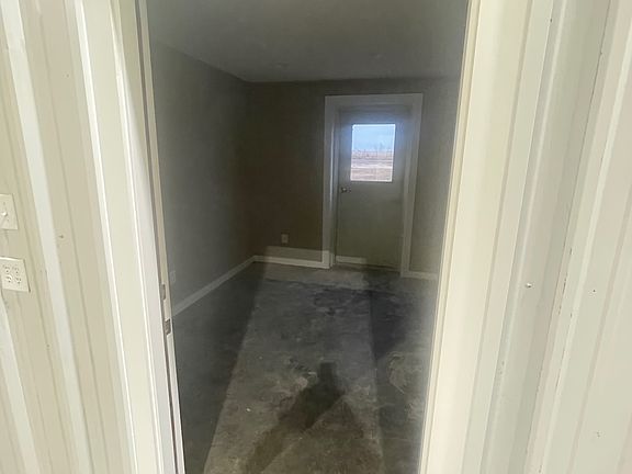 3rd image of 5225 County Road 1205 #101-1