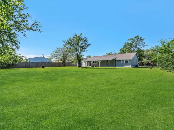 7506 Bluebonnet St, Pearland, TX 77584