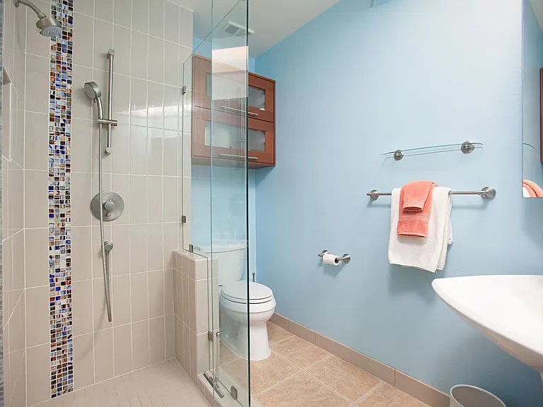 655 Columbia St #411 — Photo 10