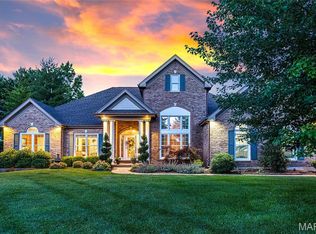 859 Whitmoor Dr, Weldon Spring, MO 63304