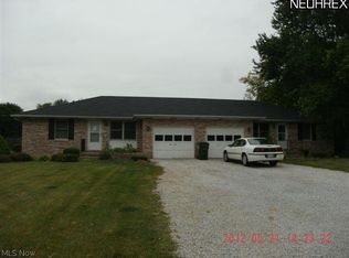6121-6123 Lake O Springs Ave NW, Canton, OH 44718