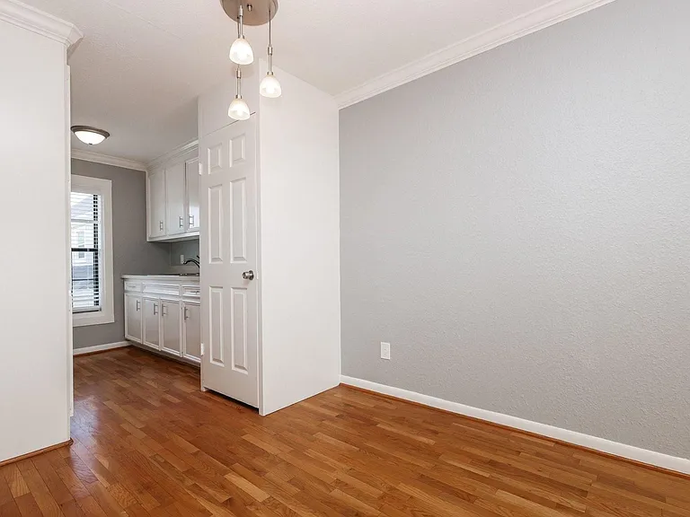 2919 Wentworth St #D — Photo 19