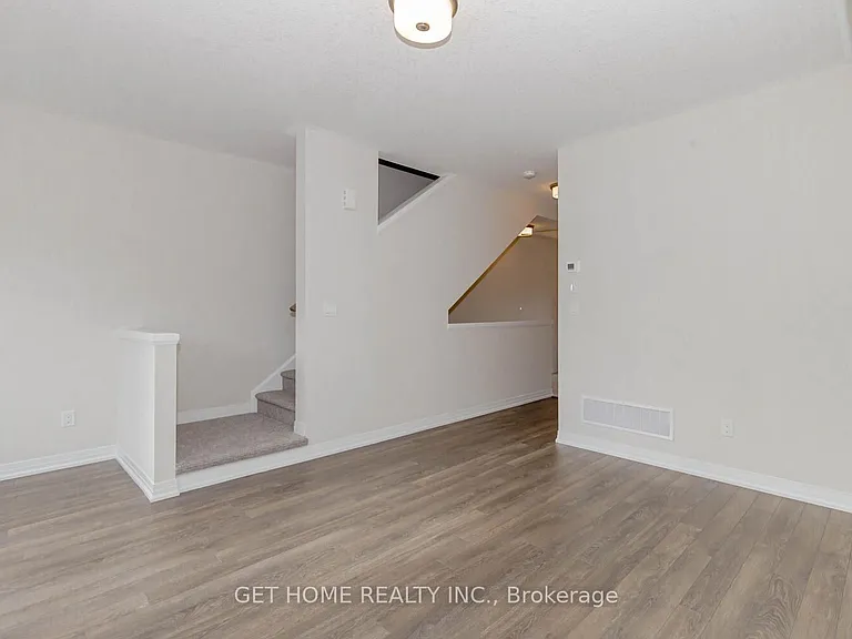 620 Colborne St W #3 — Photo 33