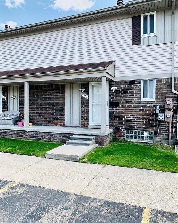 1st image of 15597 Dupage Blvd