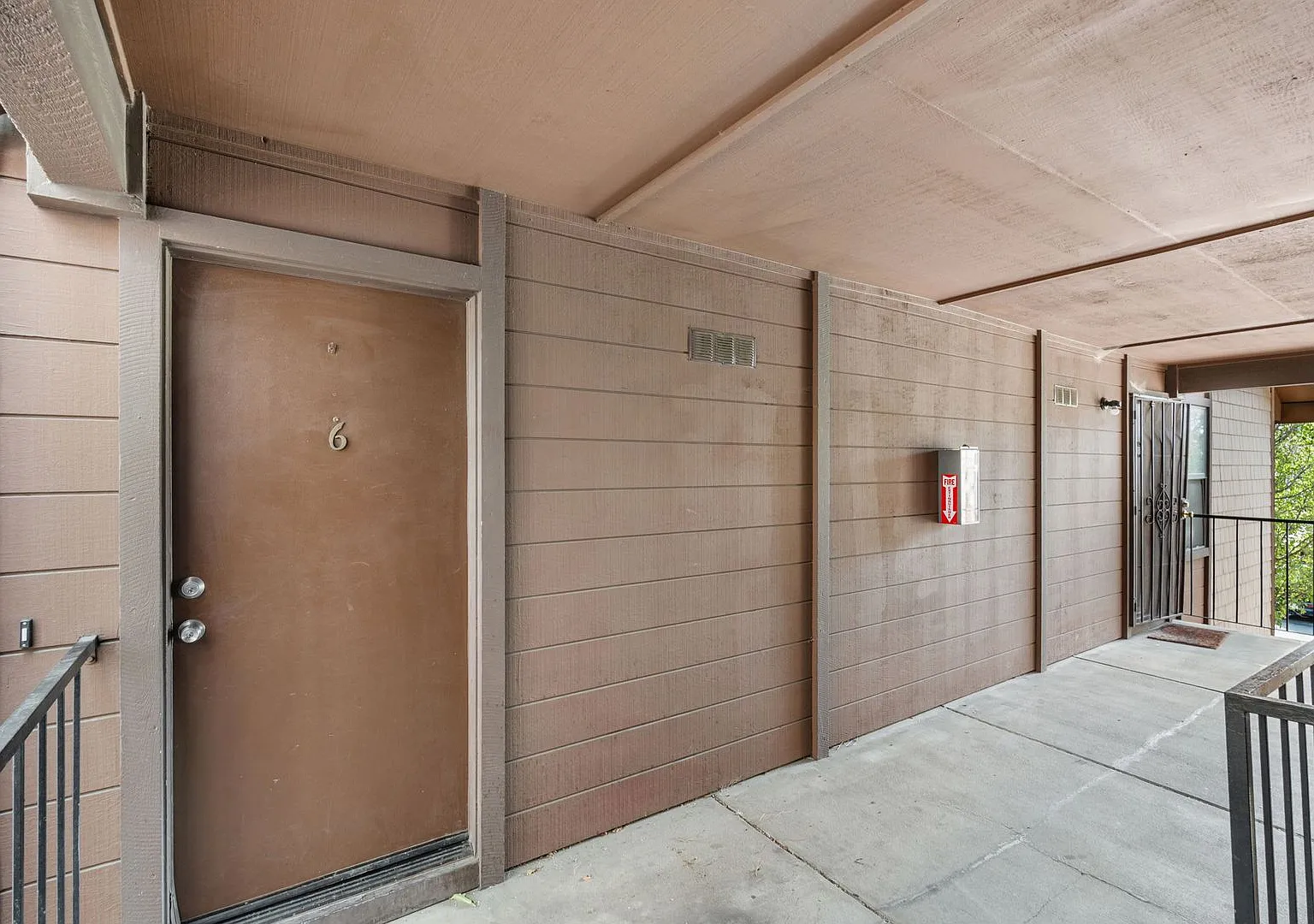 Unique Townhouse in Convenient Reno — Photo 1