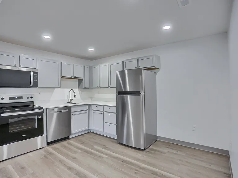 124 Kathleen Dr #4 — Photo 22