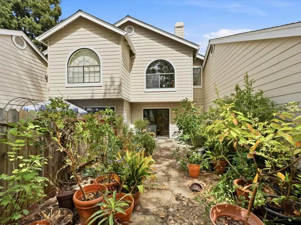 125 Golden Gate Circle, Napa, CA 94558
