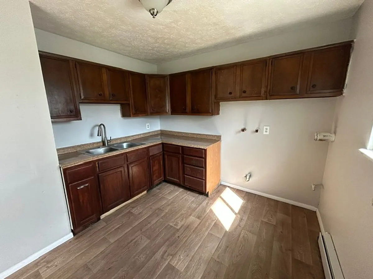 Building Photo - 138 Mendel Ct