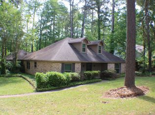 1109 Martin Dr, Brandon, MS 39047