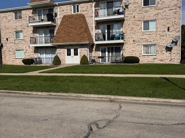7702 W 87th Pl APT 12, Bridgeview, IL 60455
