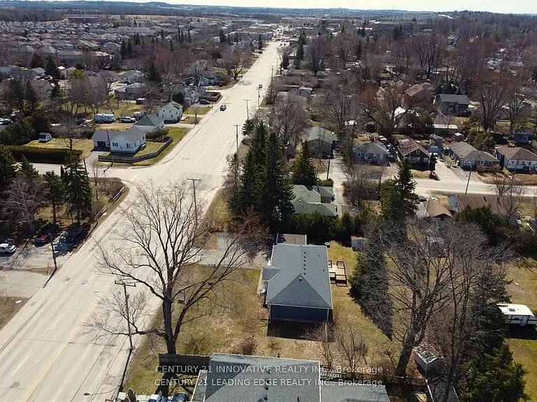 350 The Queensway S #MAIN — Photo 22