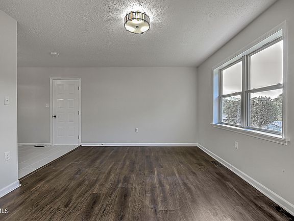 5th image of 20345 Shadowood Cir