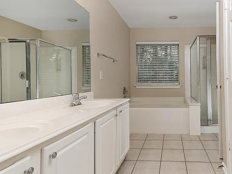 10 Peachridge Pl — Photo 21