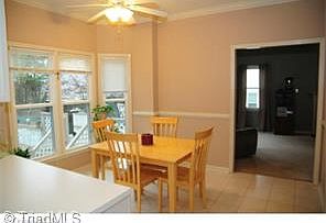 Eat-in Kitchen