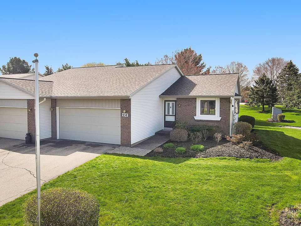 1st image of 938 Village Ct