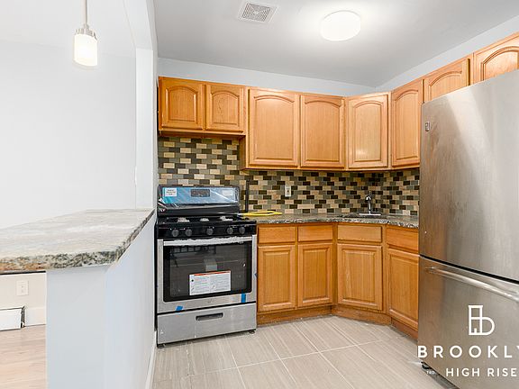 3rd image of 301 Van Buren St #1F