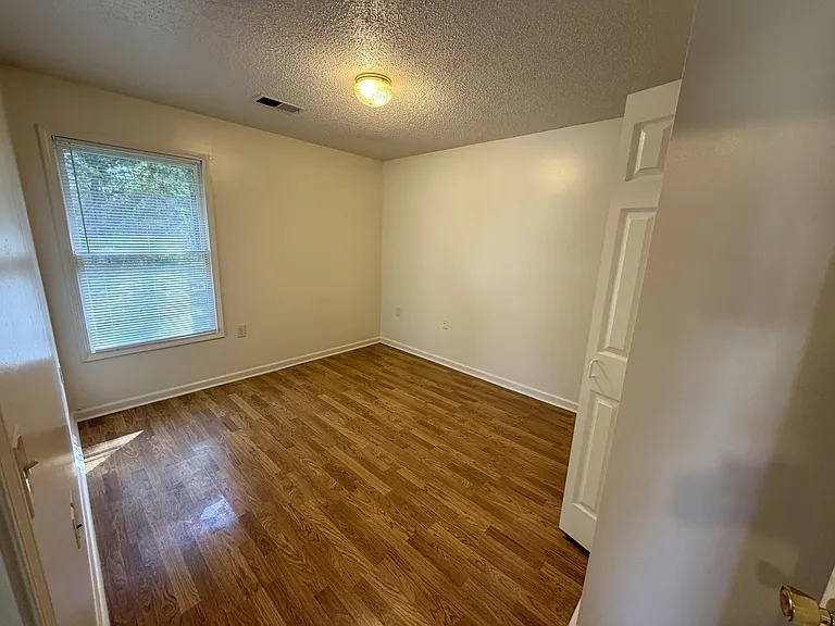 19 Driftwood Cir #2 — Photo 4