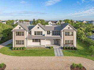 32 Quogo Neck Lane, Quogue, NY 11959