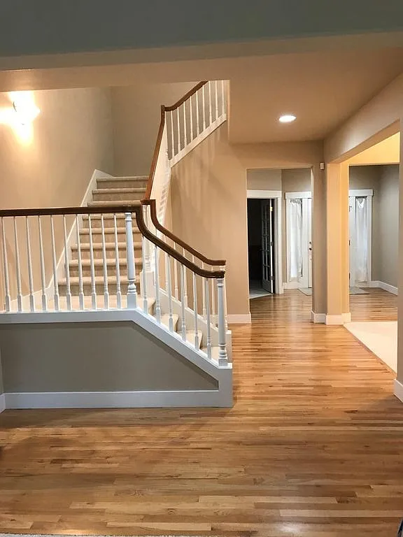 Spacious Home in Desirable Fircrest — Photo 3