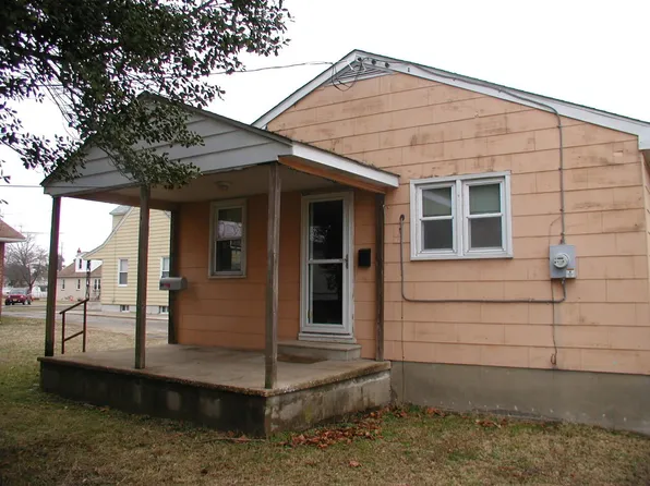 16 N Orchard St, Gibbstown, NJ 08027