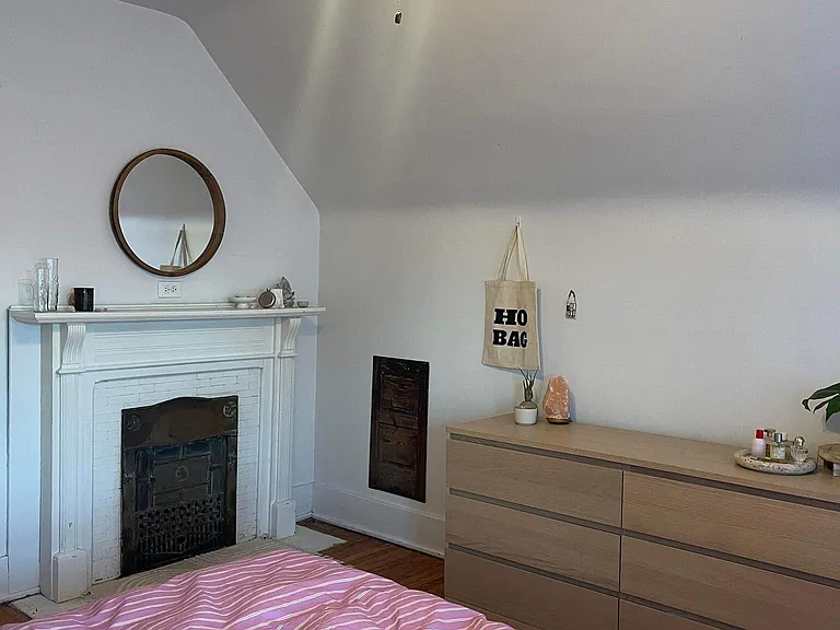2271 Parkwood Ave #10 — Photo 7