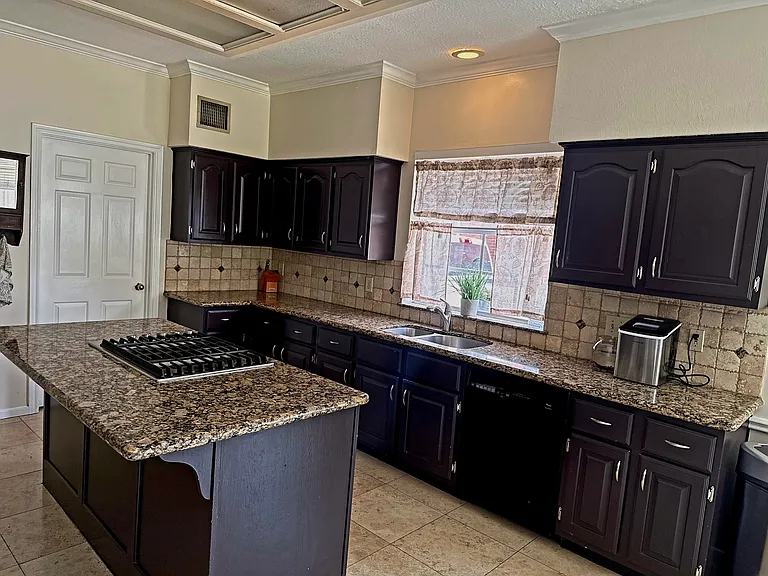 4622 Grand Cayman Dr — Photo 2