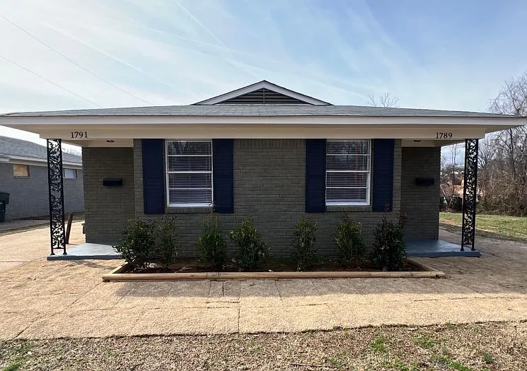 1791 Tampa Cv — Photo 1